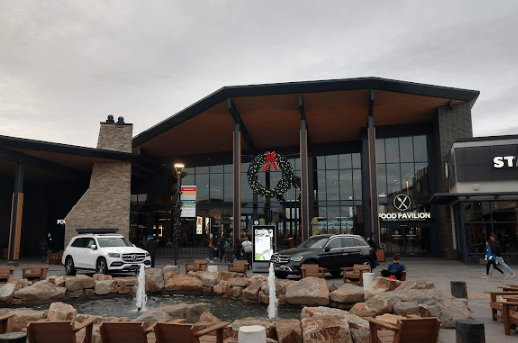 Exploring Denver Premium Outlets: A Top Shopping Spot Near Denver